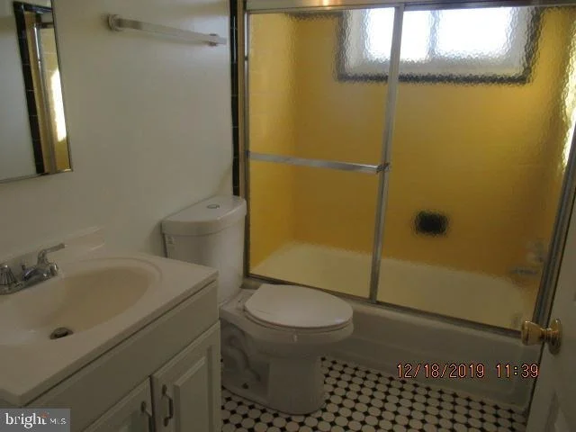 Photo of 1801 GLENPARK DRIVE