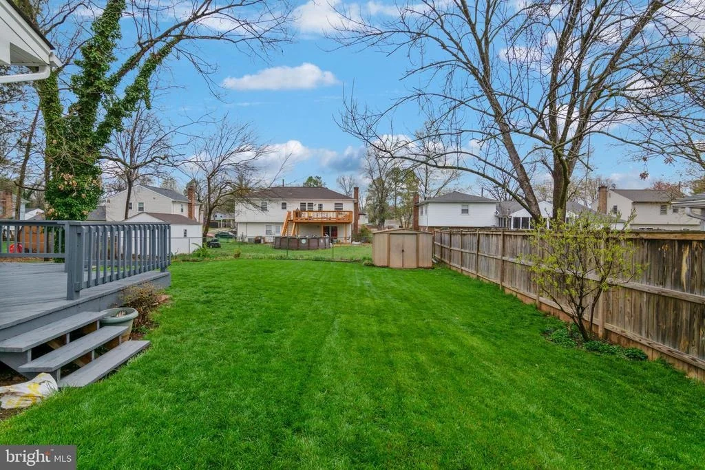 Photo of 9816 GREENVIEW LANE