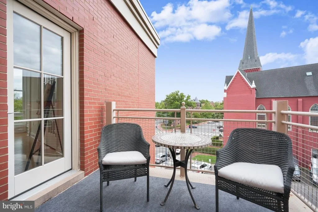 Photo of Unit 310 at 1210 R STREET NW
