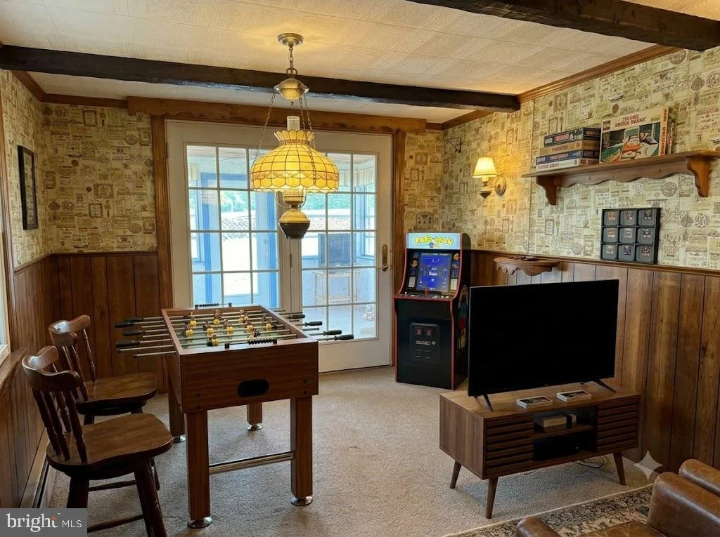 Photo of 5893 AMBAU ROAD