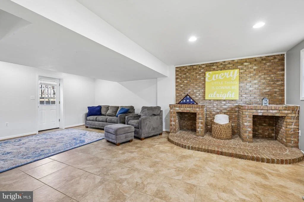 Photo of 904 HORIZON ROAD
