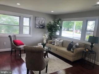 Photo of 26 LEFT WING DRIVE