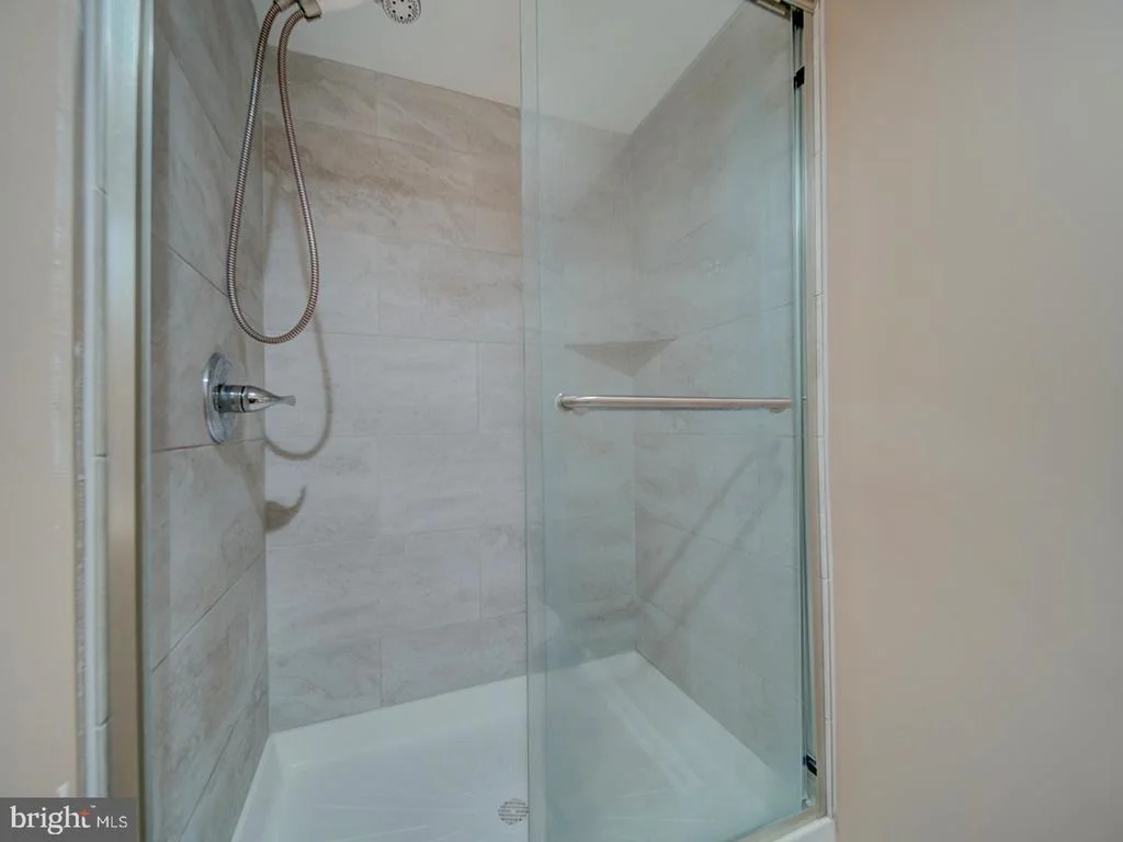 Photo of 10524 DEACON ROAD