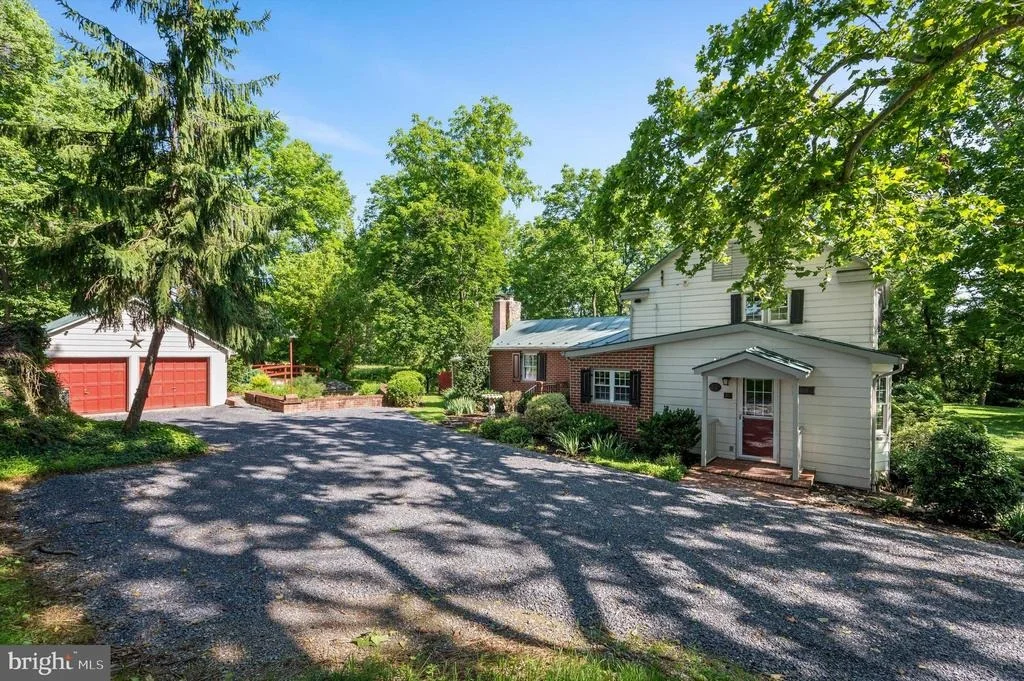Photo of 6517 KABLETOWN ROAD
