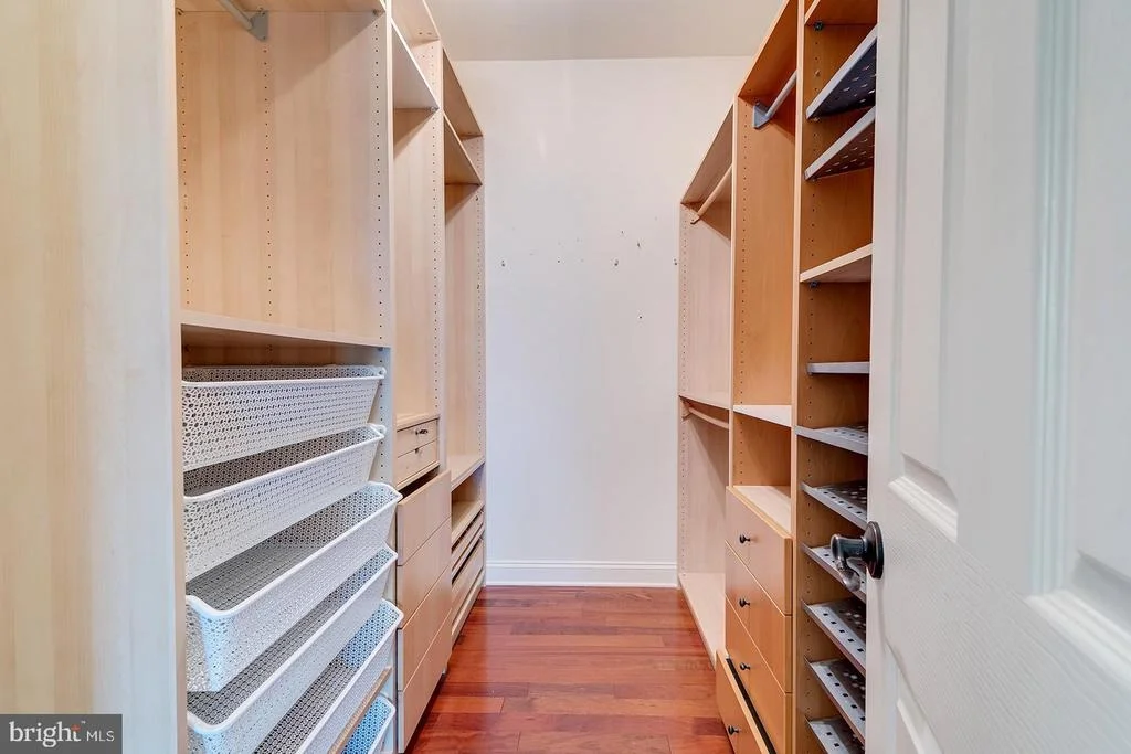 Photo of 142 W SHORE DRIVE
