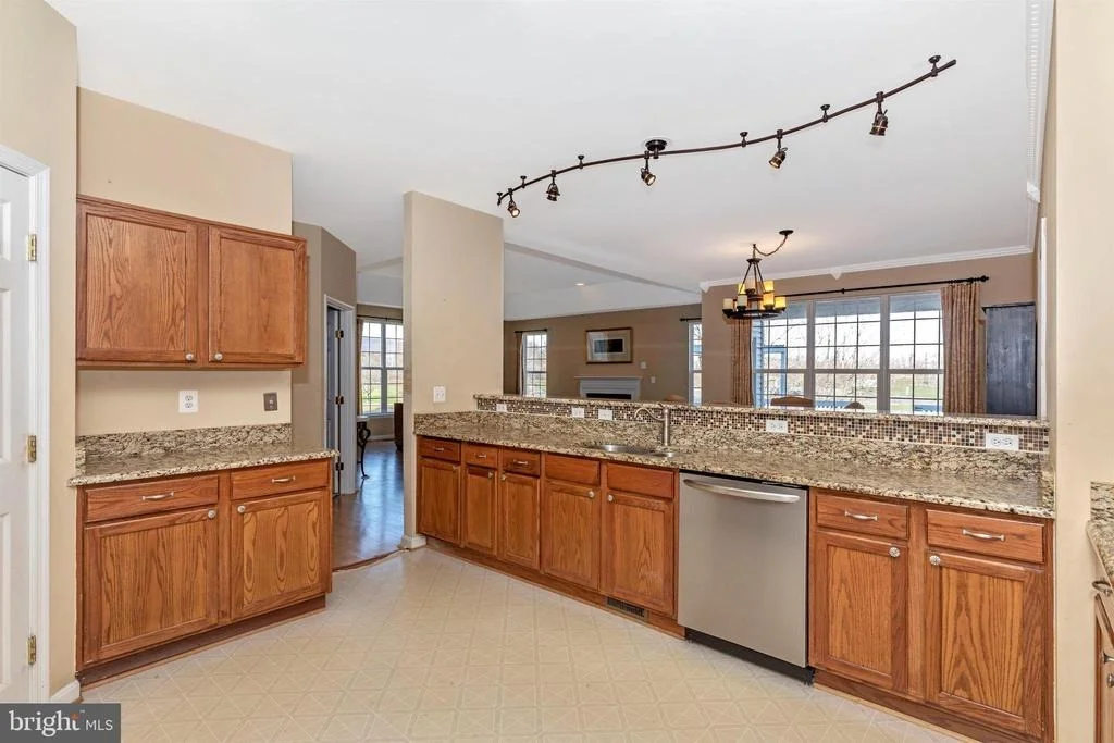 Photo of 17112 MAGIC MOUNTAIN DRIVE