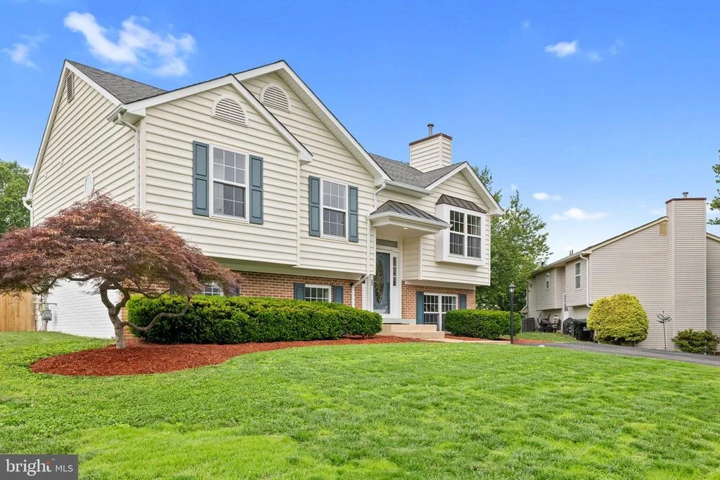 Photo of 5842 RIVERSIDE DRIVE
