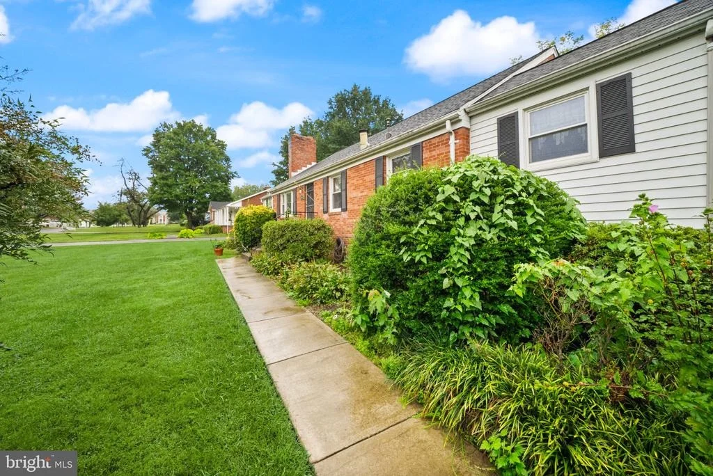 Photo of 8904 FORT DRIVE
