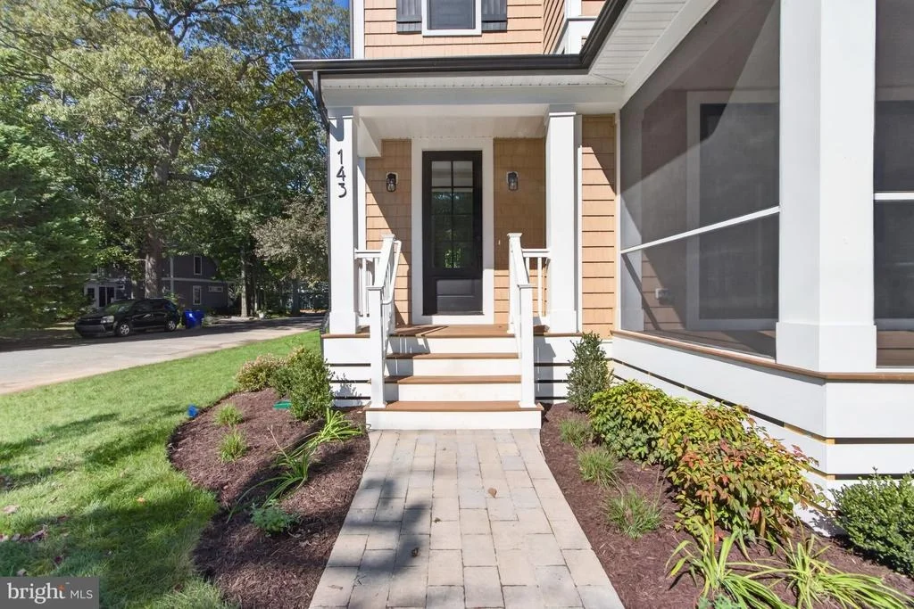 Photo of 143 HENLOPEN AVENUE