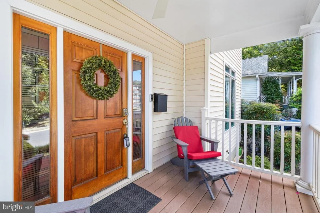 Photo of 412 SILVER SPRING AVENUE