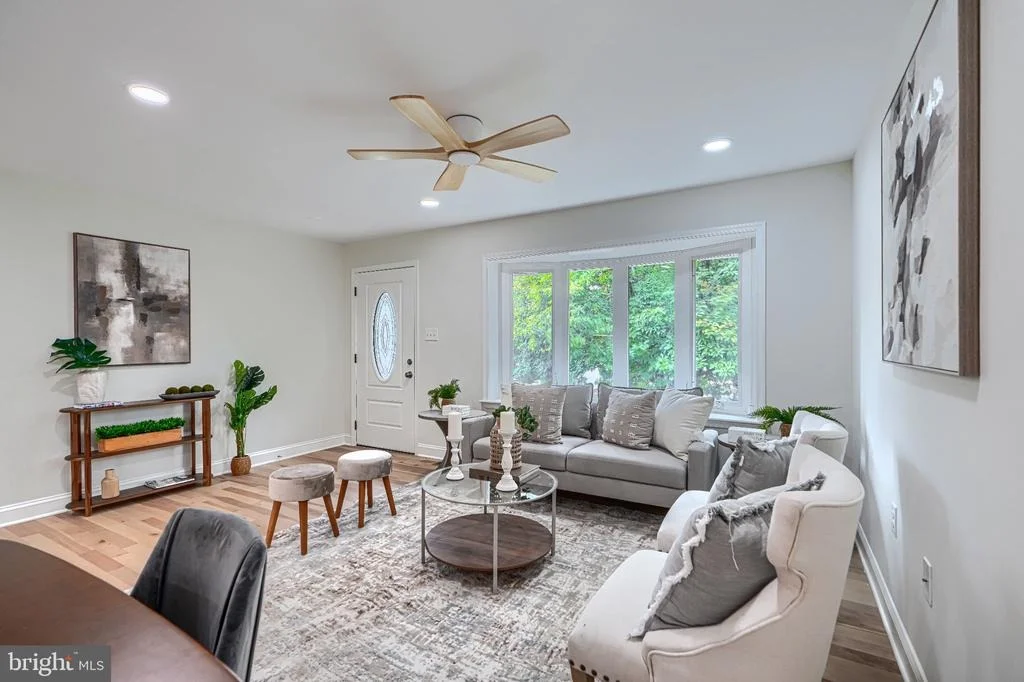 Photo of 11305 MAPLEVIEW DRIVE