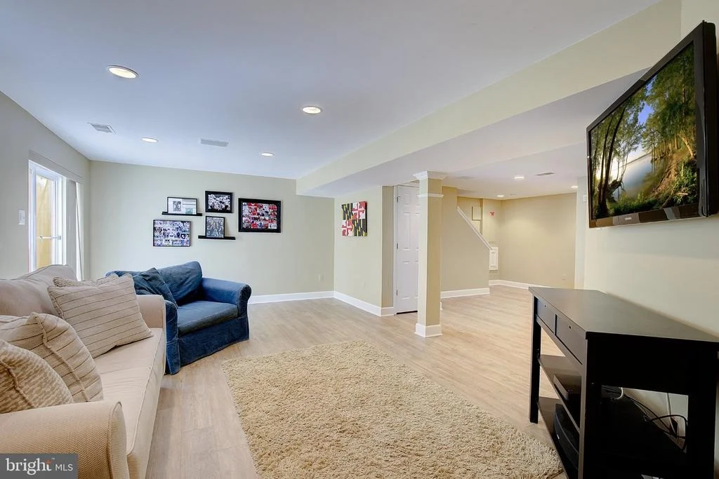Photo of 2427 CHELMSFORD DRIVE
