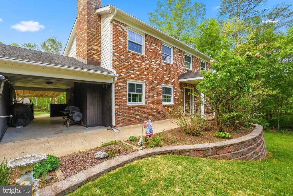 Photo of 9045 FORESTVIEW DRIVE