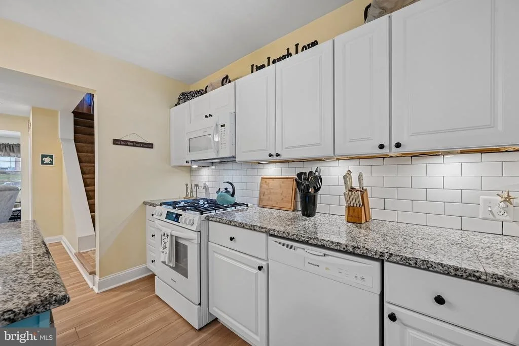 Photo of 1248 JUNE ROAD