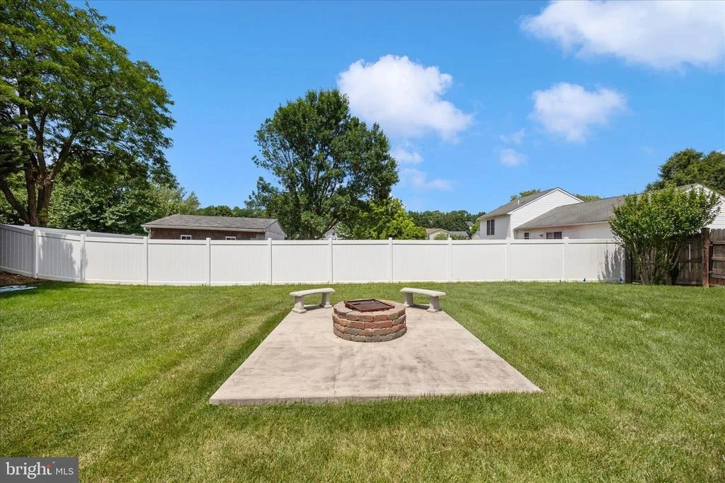 Photo of 109 REBECCAS COURT