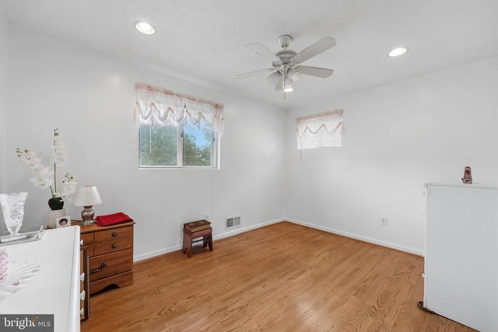 Photo of 5608 HUNTSMOOR ROAD