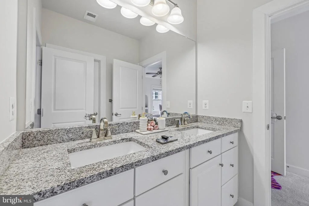 Photo of 2209 JACOB WAY