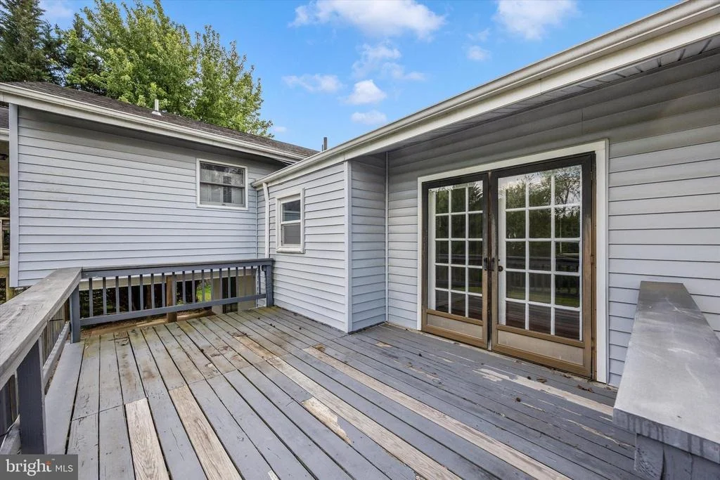 Photo of 3905 SUGARLOAF DRIVE