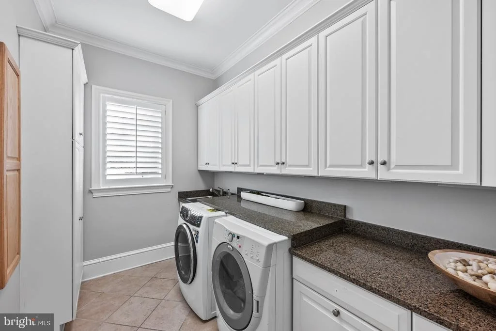 Photo of 8305 FOX HAVEN DRIVE