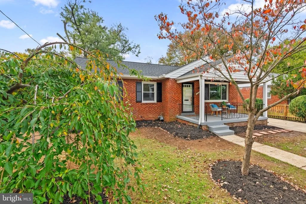 Photo of 10612 DUNKIRK DRIVE