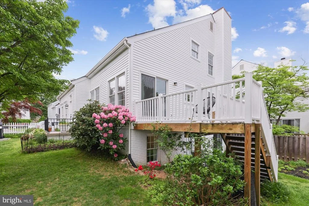 Photo of 2402 PONDSIDE TERRACE
