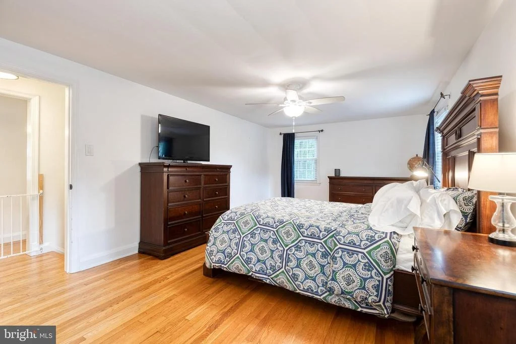 Photo of 533 BROOK ROAD