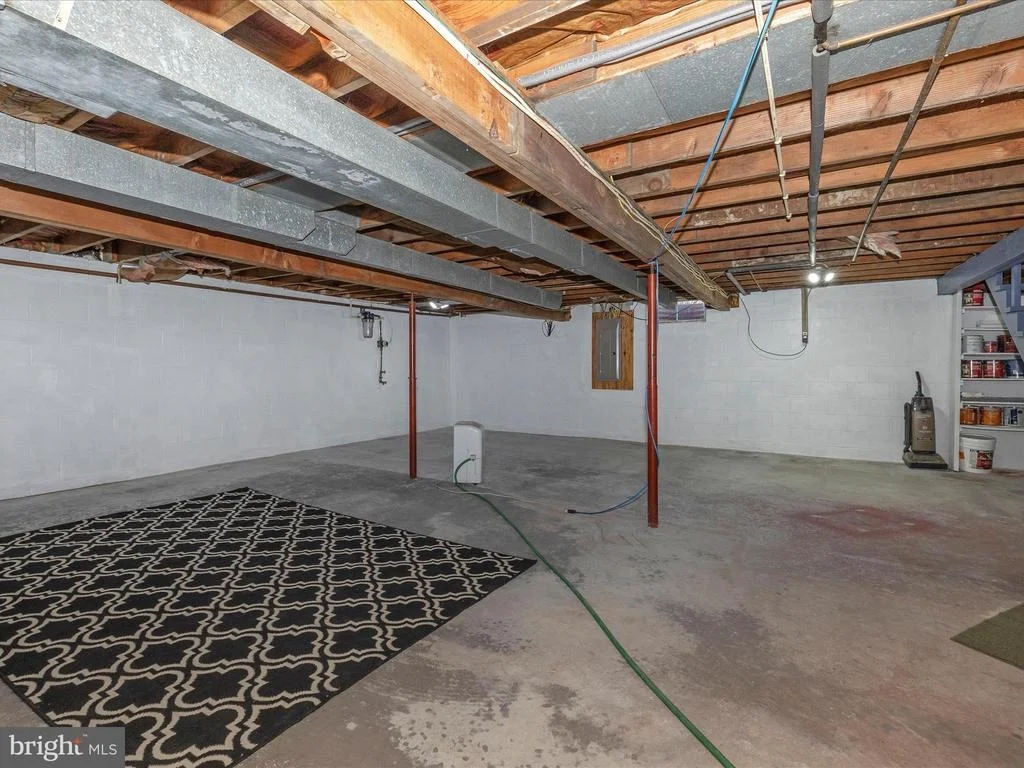 Photo of 1112 2ND AVENUE