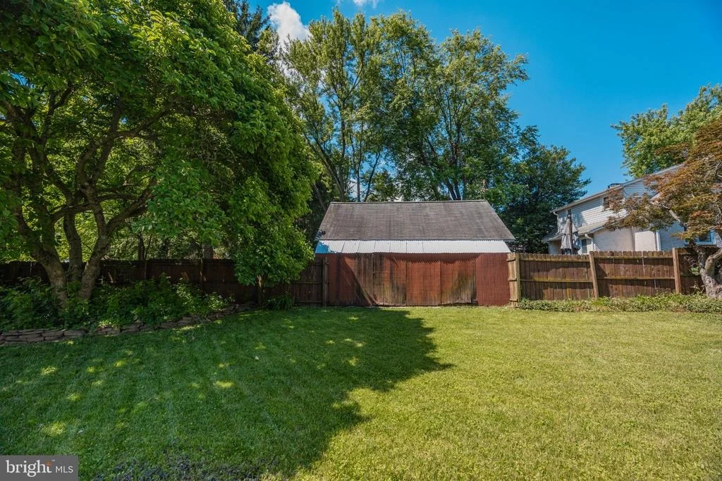 Photo of 515 LOCUST AVENUE