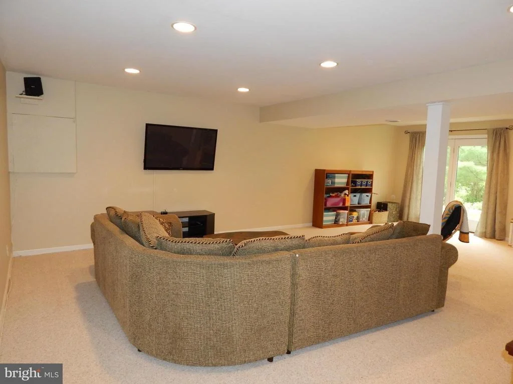 Photo of 9550 ANGELINA CIRCLE