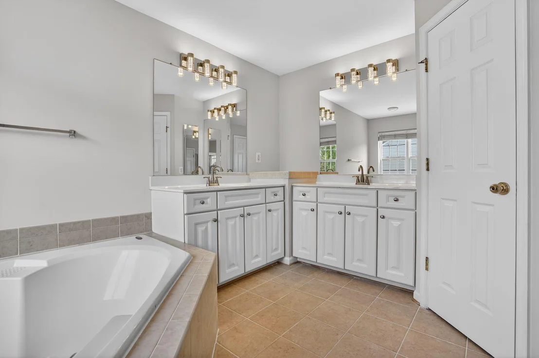 Photo of 25845 SPRING FARM CIRCLE