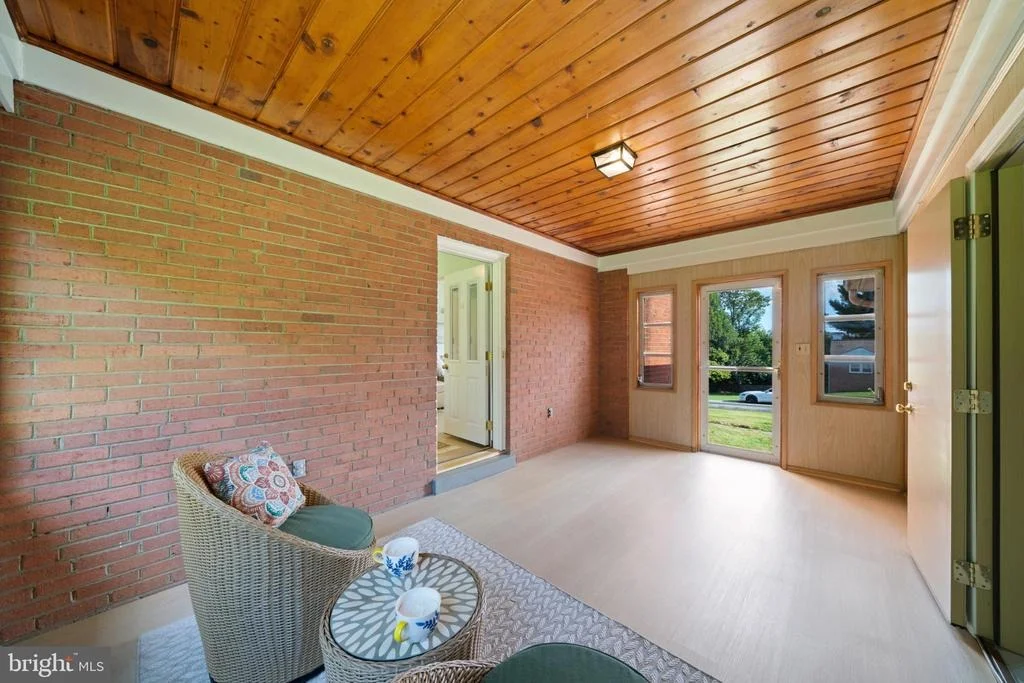 Photo of 11809 COLLINS DRIVE