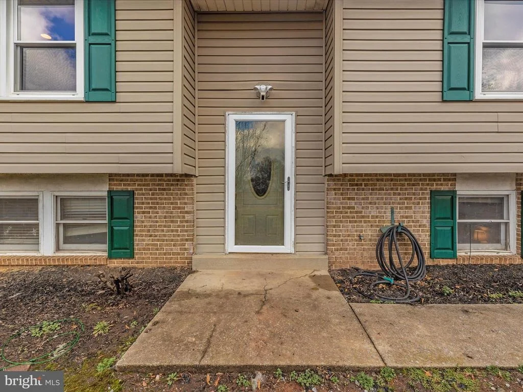 Photo of 19017 WOOTTON AVENUE