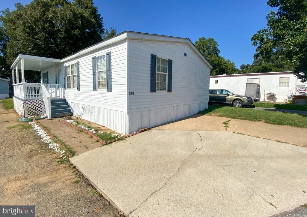 Photo of 210 5TH STREET
