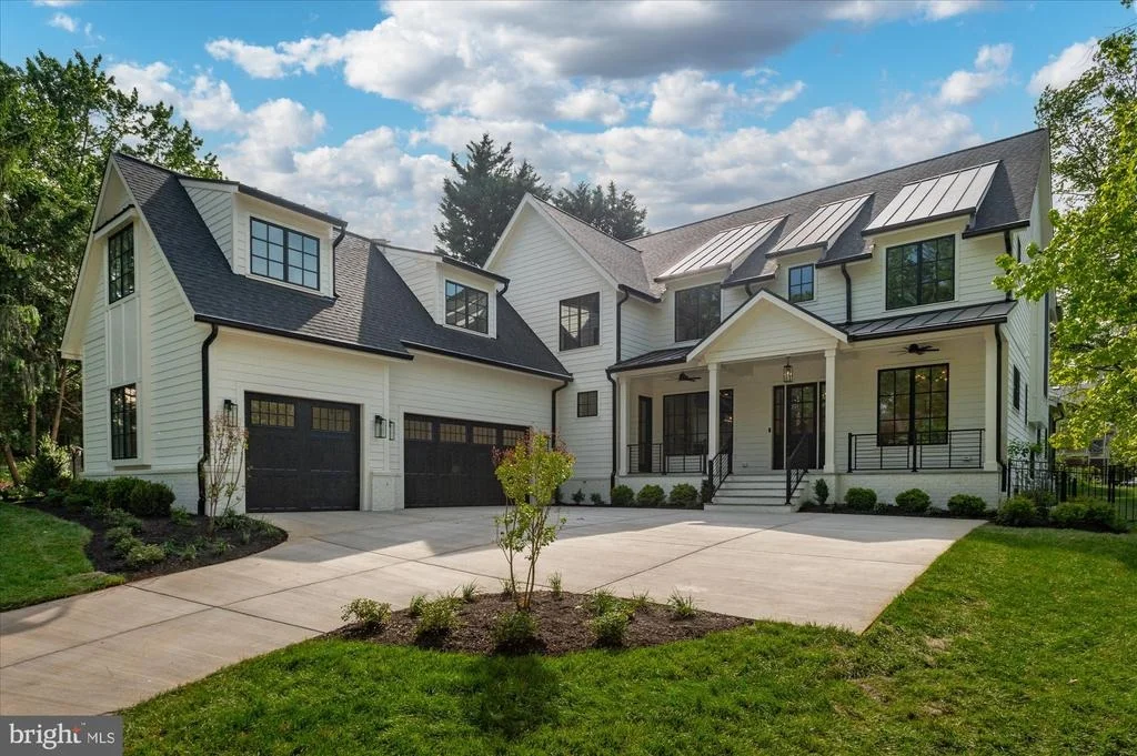 Photo of 1800 MONZA ROAD