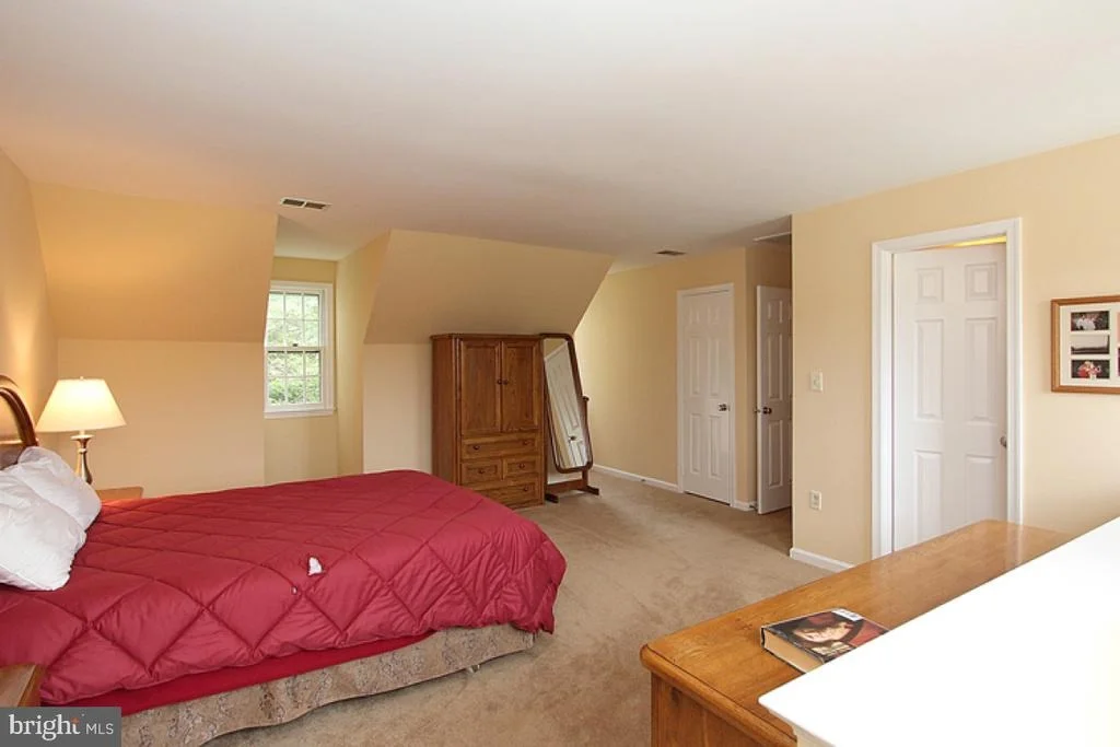 Photo of 22137 CREEKVIEW DRIVE