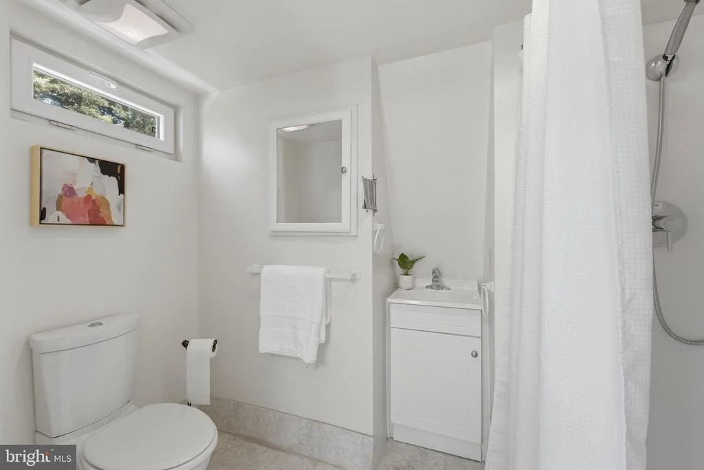 Photo of 2292 LAKE DRIVE