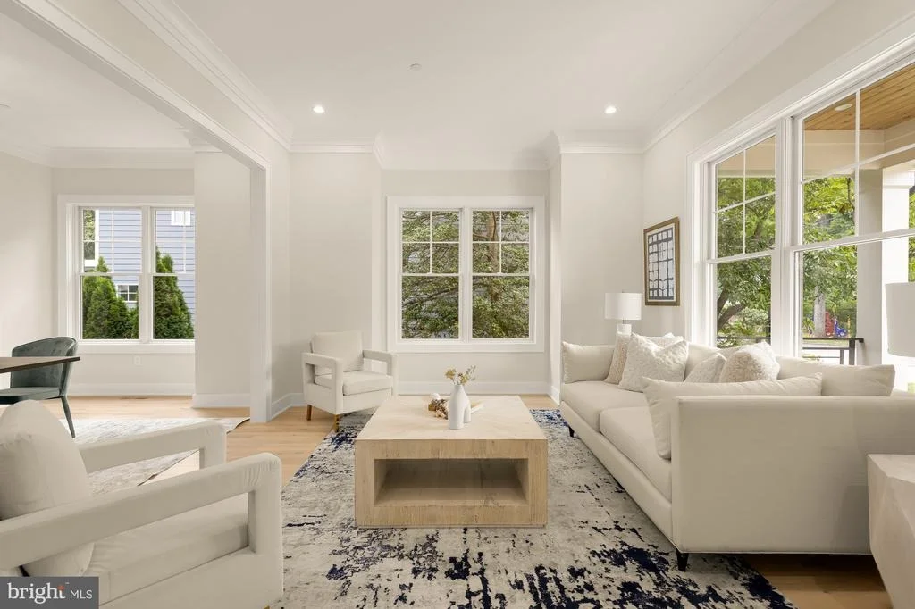 Photo of 9512 FOREST ROAD