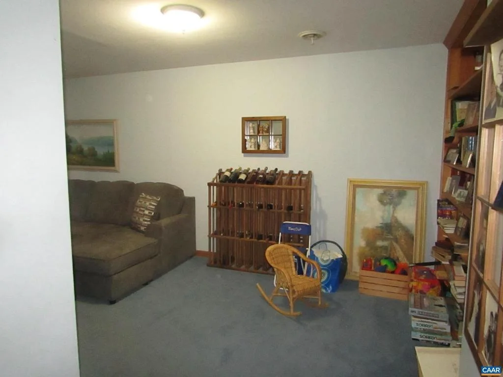 Photo of 798 JEFFERSON DR