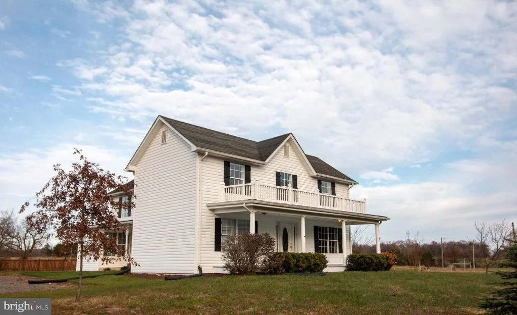 Photo of 18499 AUBURN ROAD