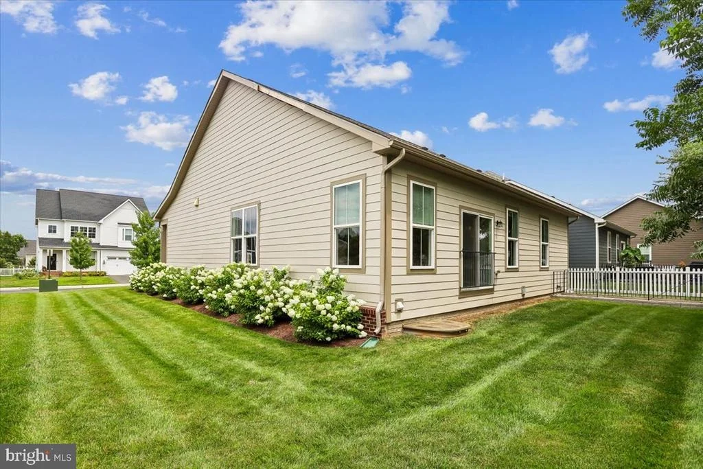Photo of 1002 PIPERS BROOK DRIVE