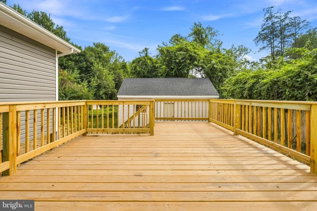 Photo of 703 NORTHWEST DRIVE