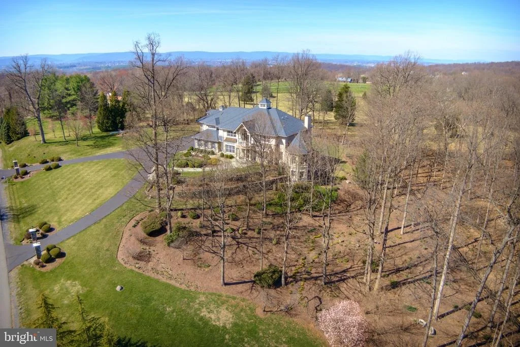 Photo of 40436 BEACON HILL DRIVE