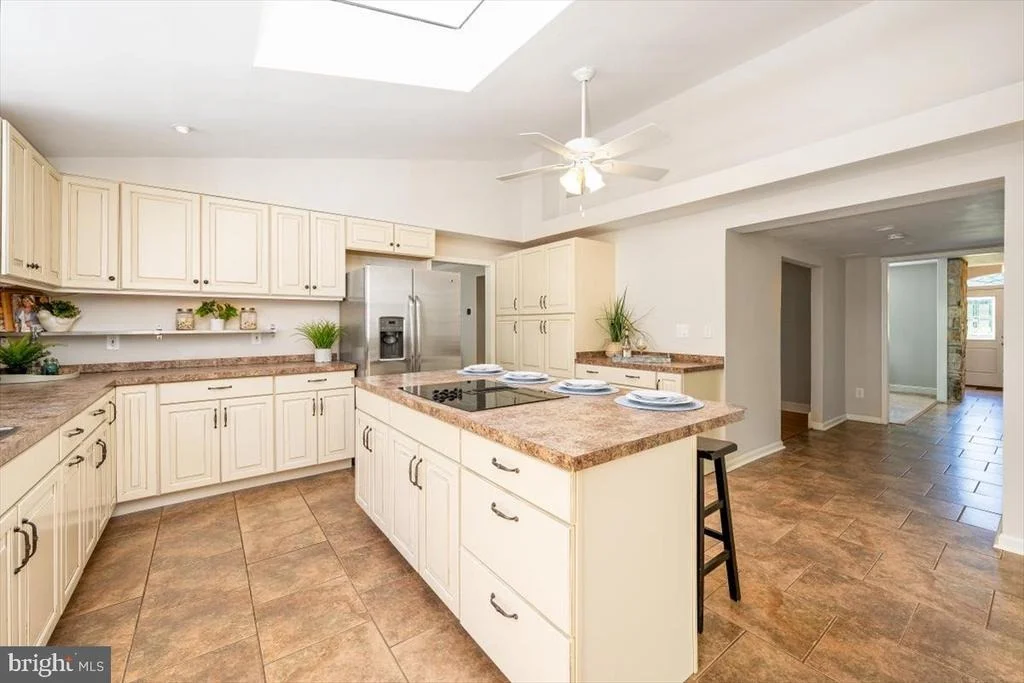 Photo of 708 HOBBS DRIVE
