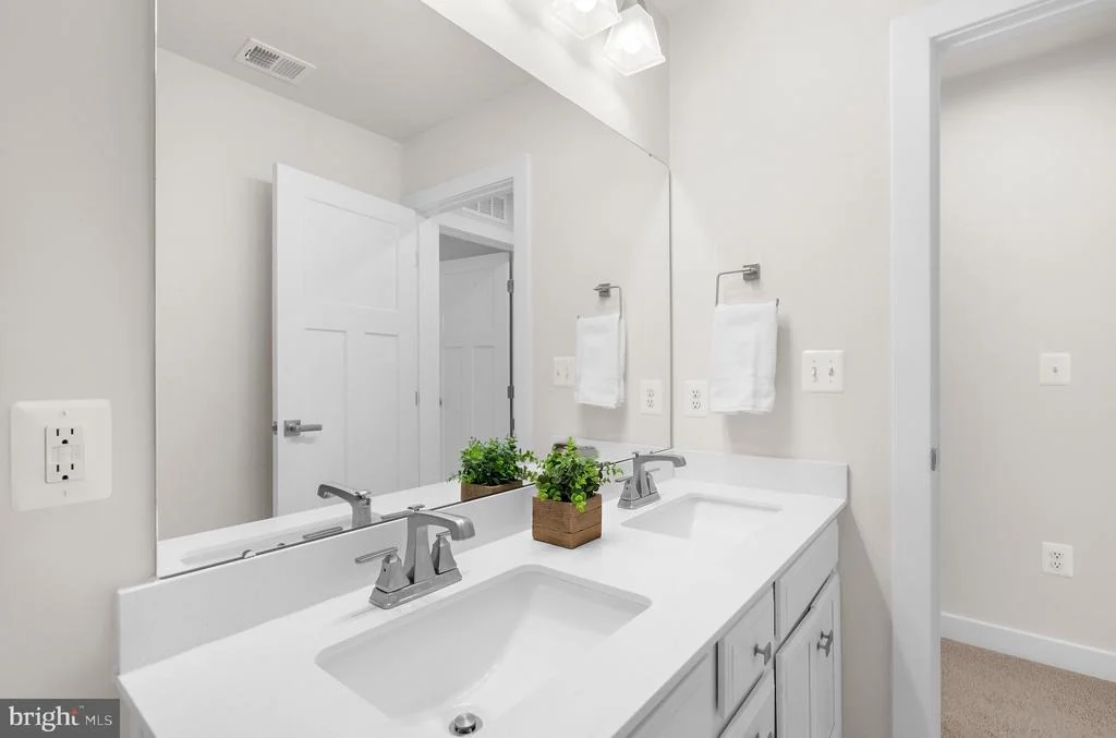 Photo of 8308 LEGACY CIRCLE