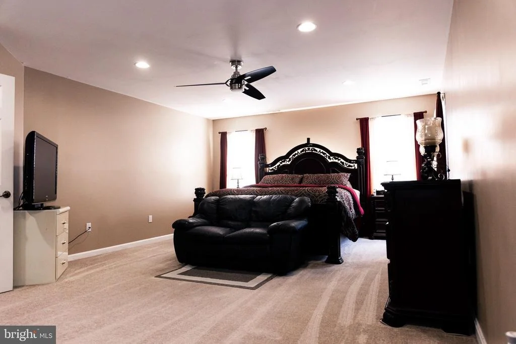 Photo of 100 3RD AVENUE