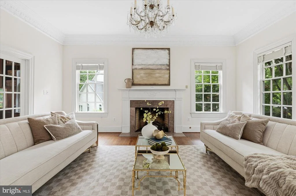 Photo of 4115 40TH PLACE N
