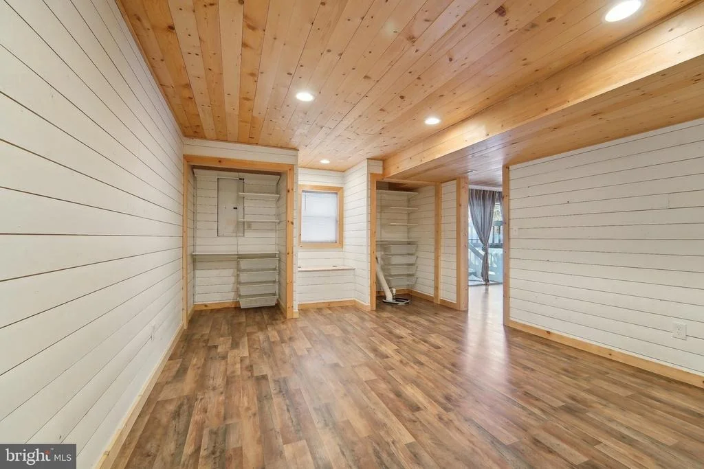 Photo of 3942 SUGARLOAF DRIVE