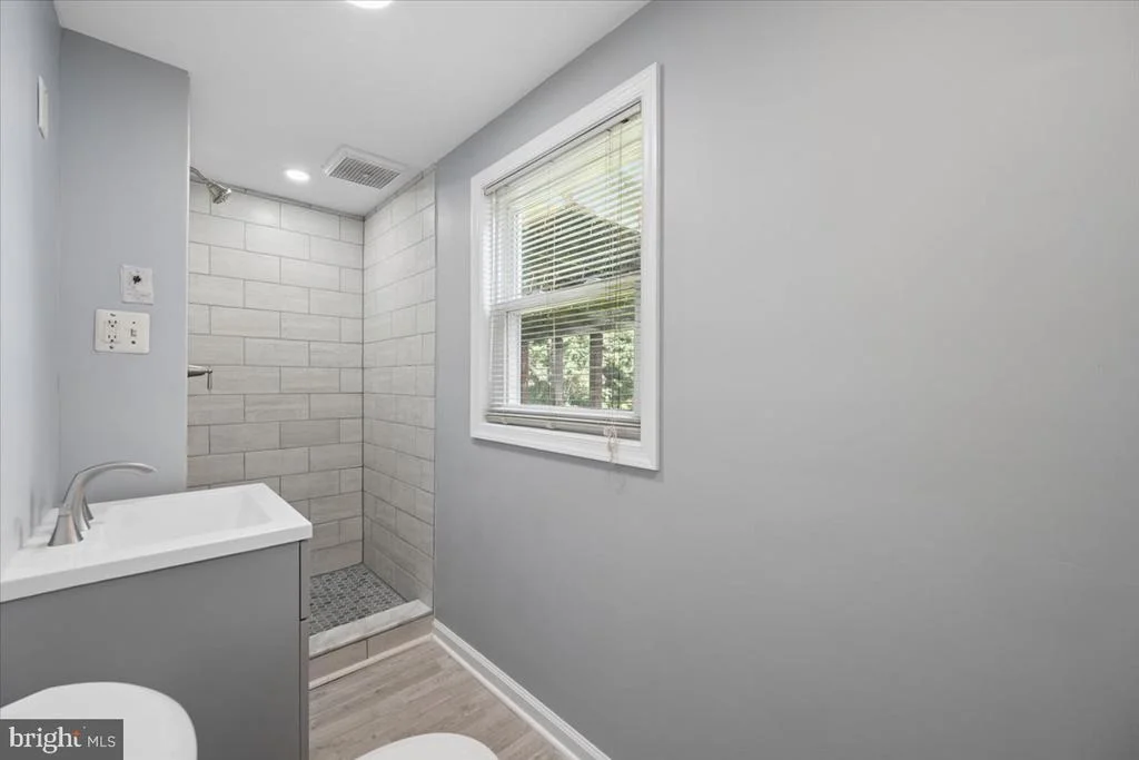 Photo of 5601 CALVERT DRIVE