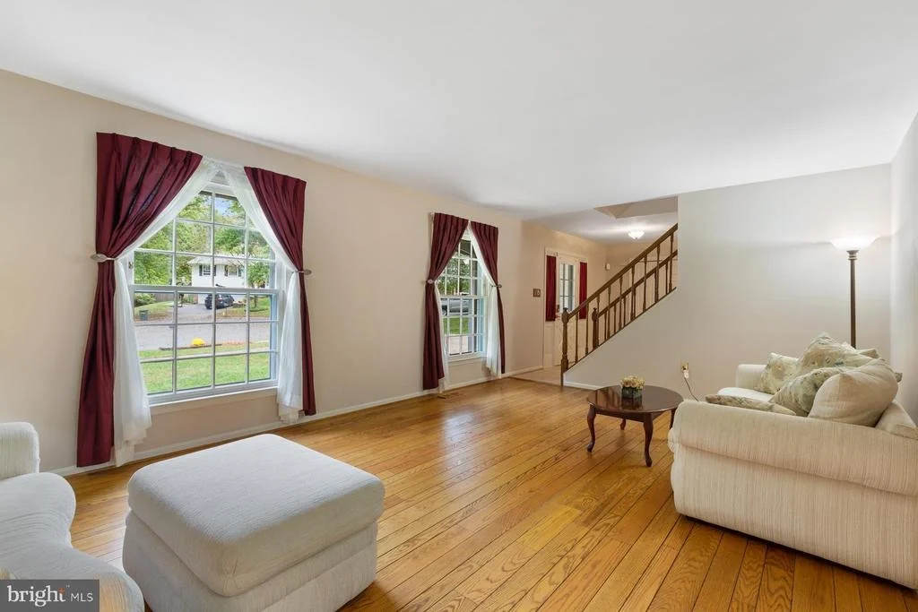 Photo of 19221 GATLIN DRIVE