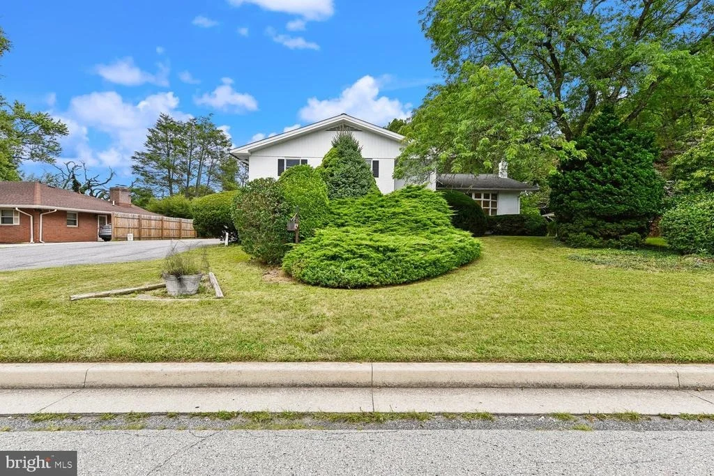 Photo of 7933 STEVENSON ROAD